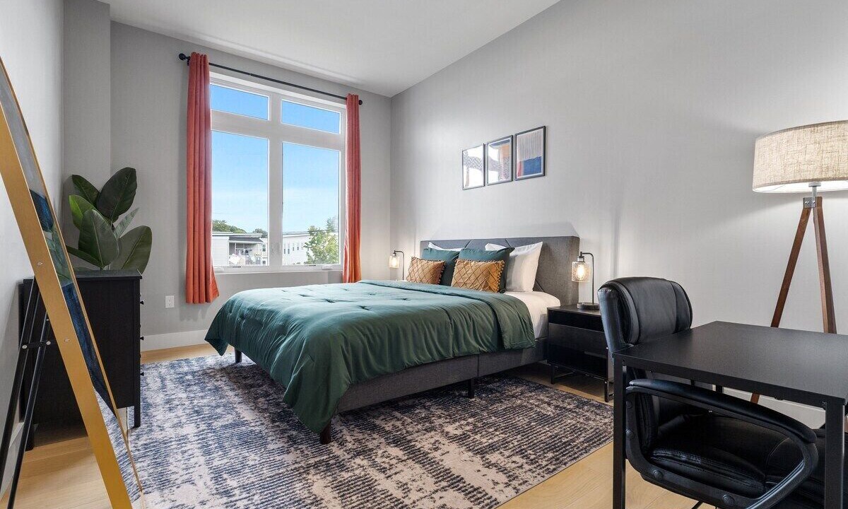 Photo of Bedroom in East Somerville