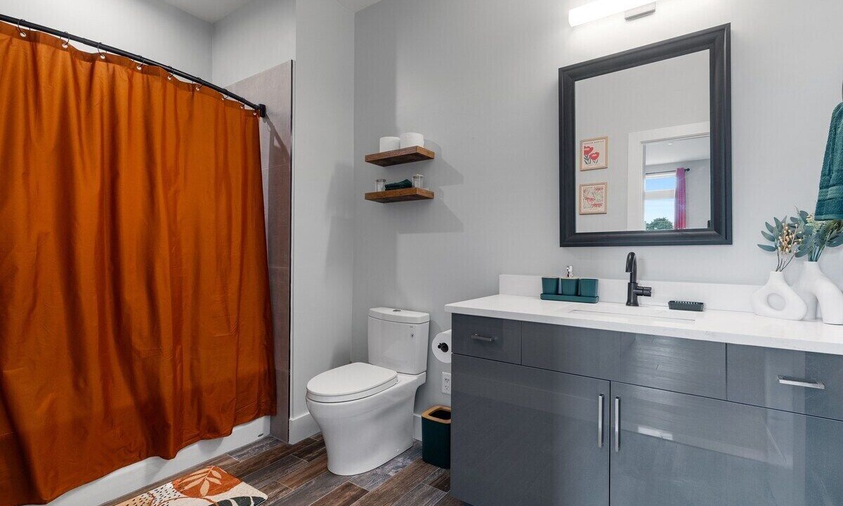 Photo of Bathroom in East Somerville