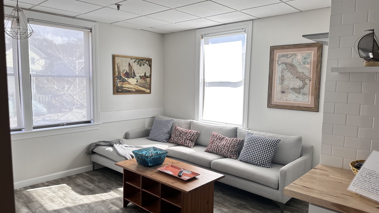 Photo of Livingroom in Yachting Village
