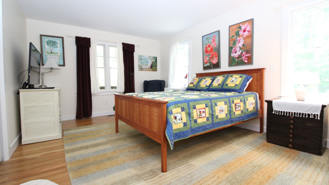 Photo of Bedroom in Cotuit