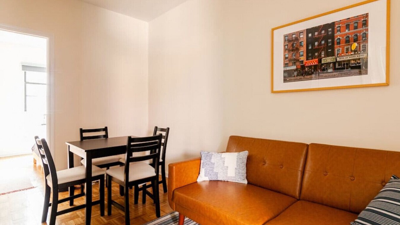 Photo of Livingroom in Chinatown