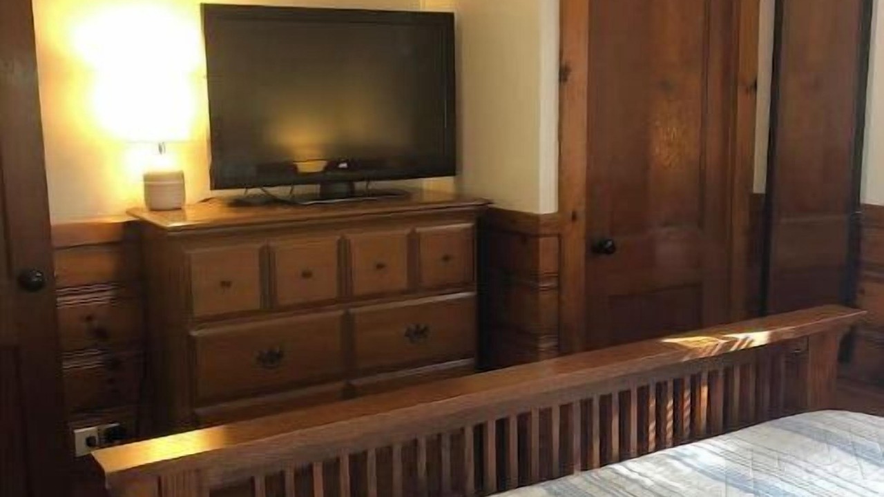 Photo of Bedroom in West Yarmouth