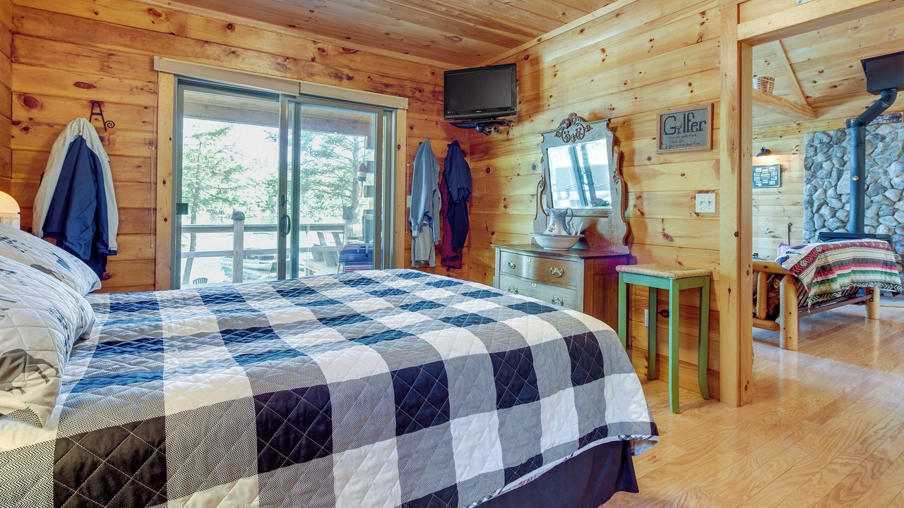 Photo of Bedroom in Meredith