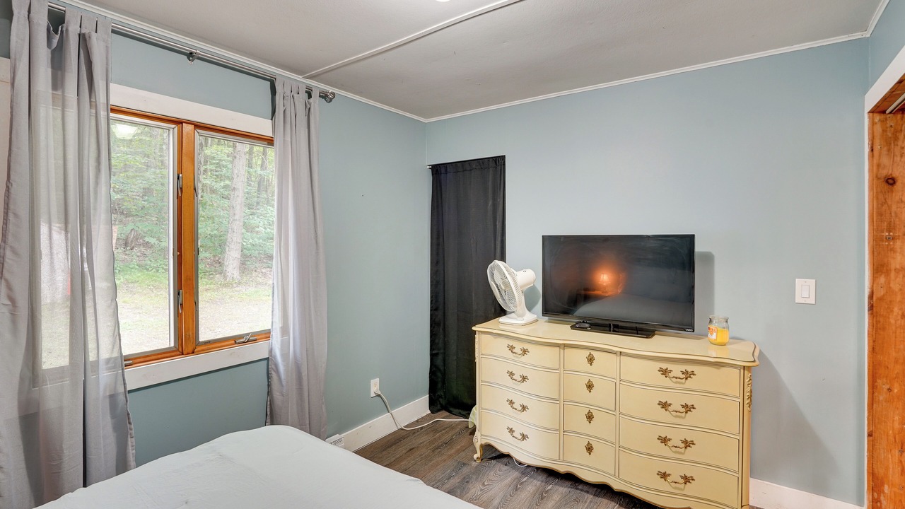 Photo of Bedroom in Monterey