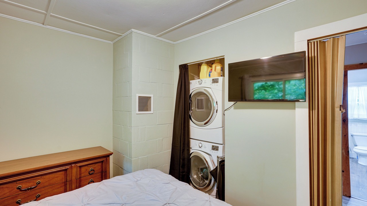 Photo of Bedroom in Monterey