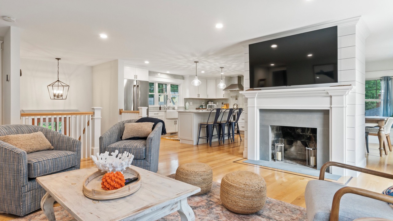 Photo of Livingroom in York Harbor