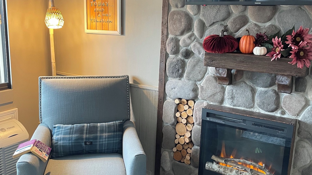 Photo of Livingroom in Weirs Beach