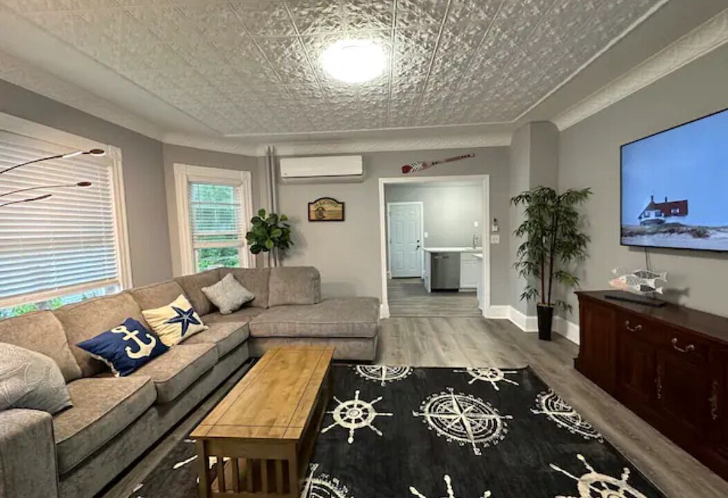 Photo of Livingroom in Hyannis
