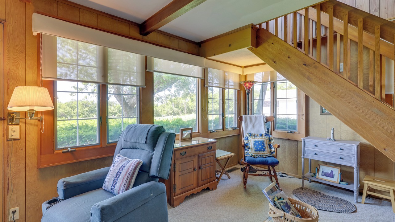 Photo of Livingroom in North Truro