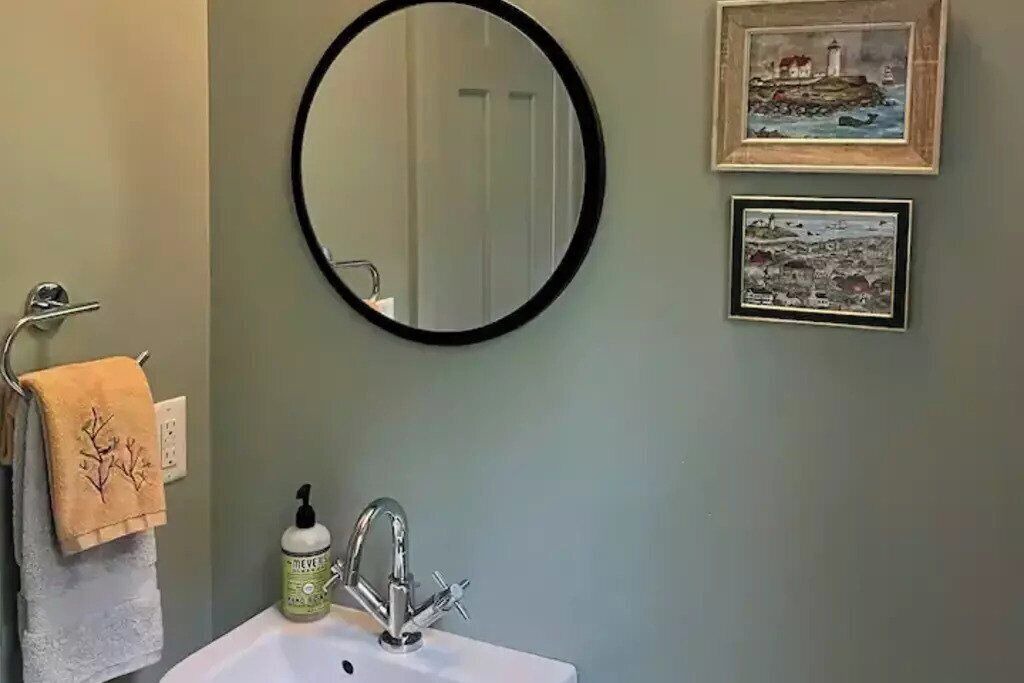 Photo of Bathroom in York Harbor