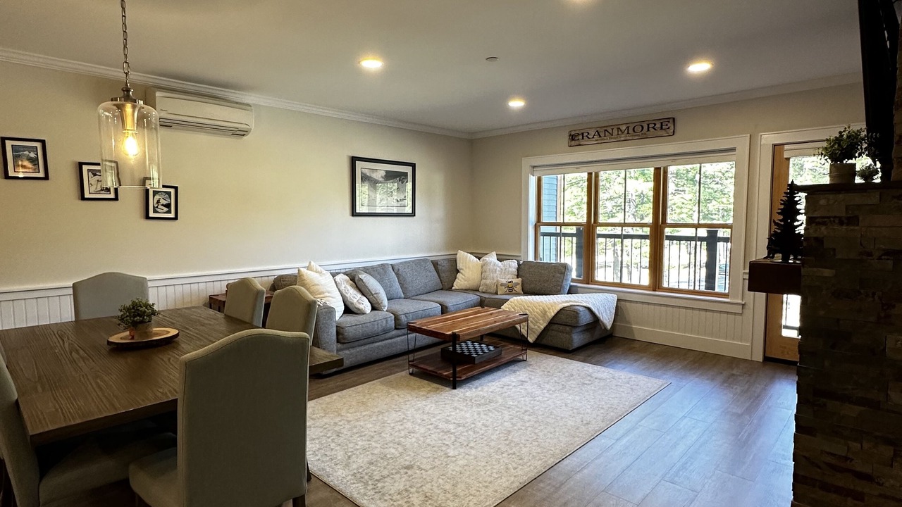 Photo of Livingroom in North Conway