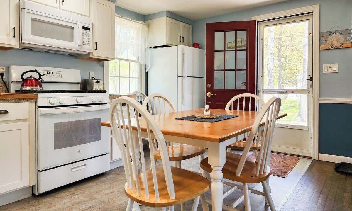 Photo of Kitchen in West Yarmouth