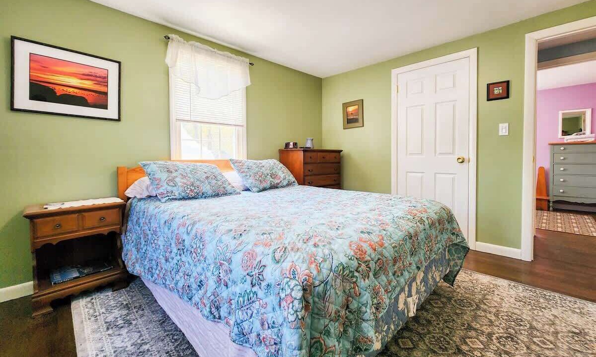 Photo of Bedroom in West Yarmouth