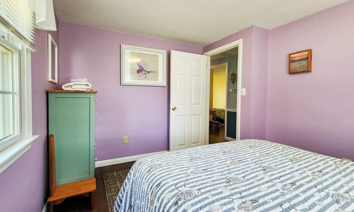 Photo of Bedroom in West Yarmouth