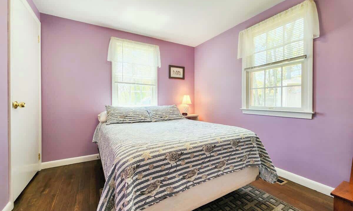 Photo of Bedroom in West Yarmouth