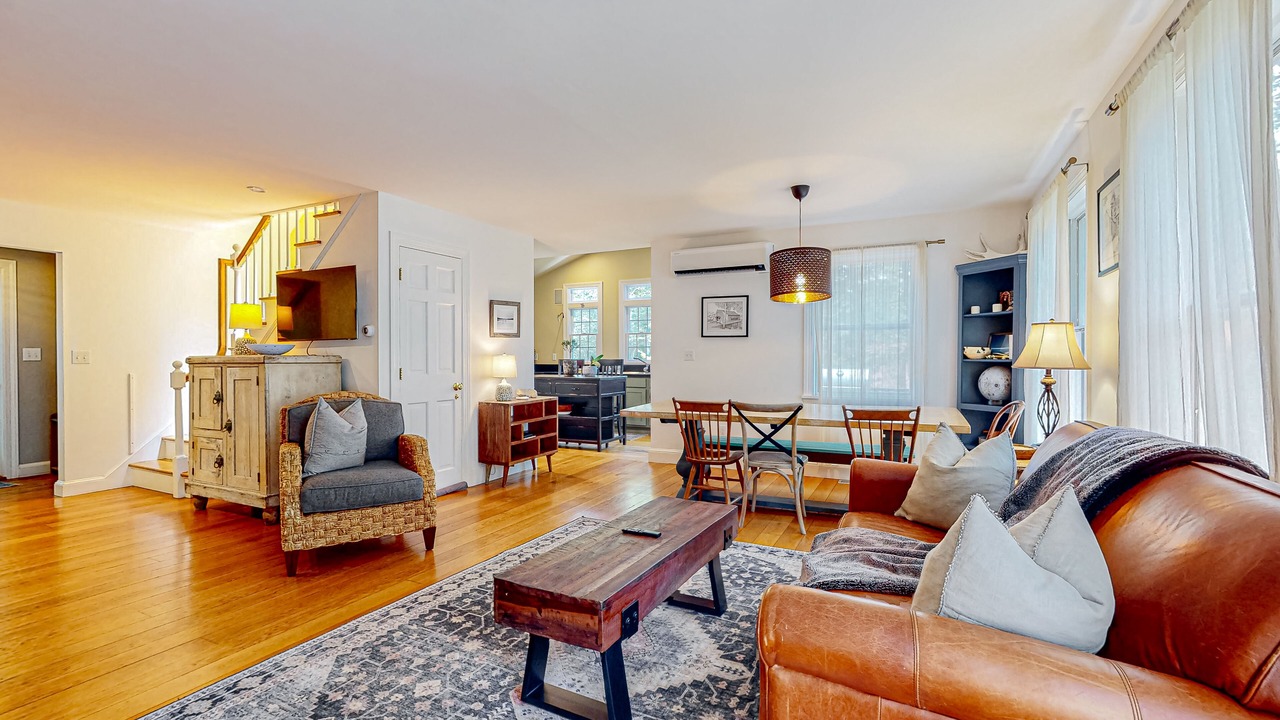 Photo of Livingroom in West Tisbury