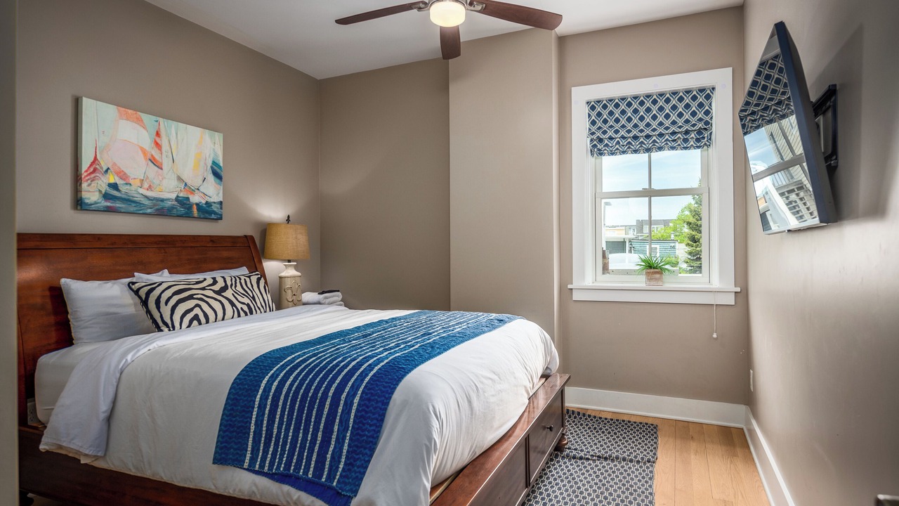 Photo of Bedroom in Yachting Village
