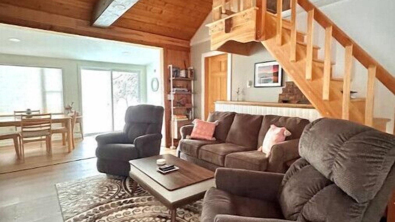 Photo of Livingroom in Summit