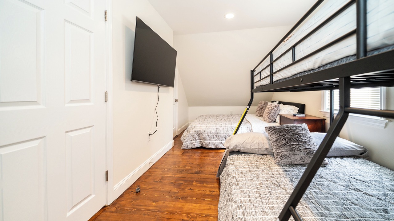 Photo of Bedroom in Neponset - Port Norfolk
