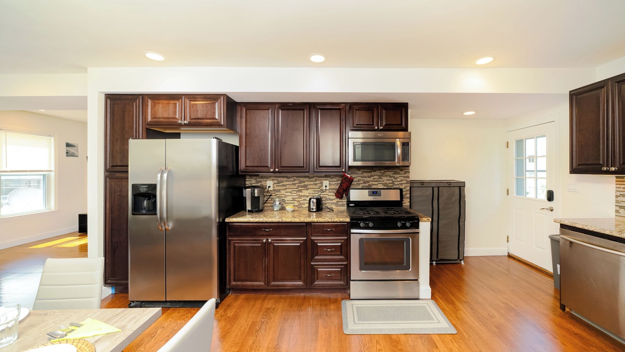 Photo of Kitchen in Neponset - Port Norfolk