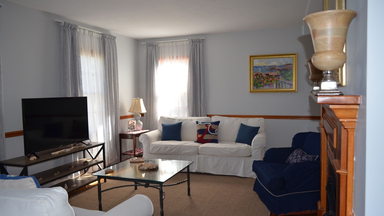 Photo of Livingroom in Bass River