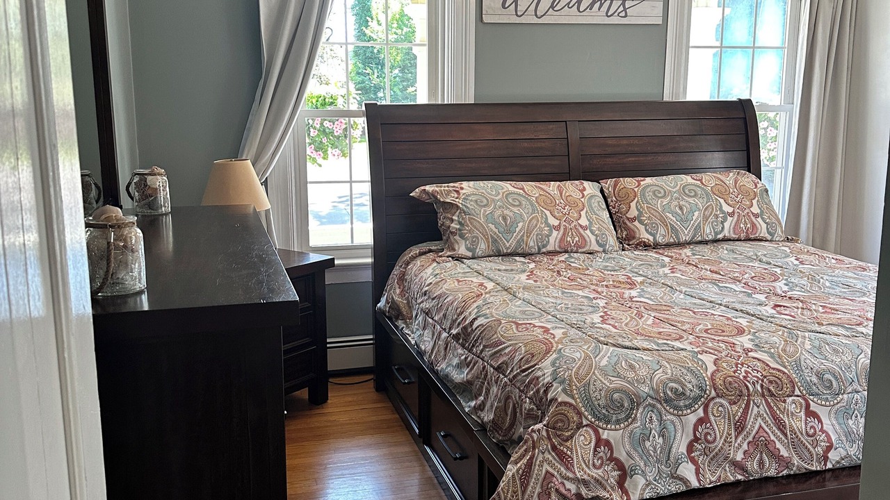 Photo of Bedroom in Warren