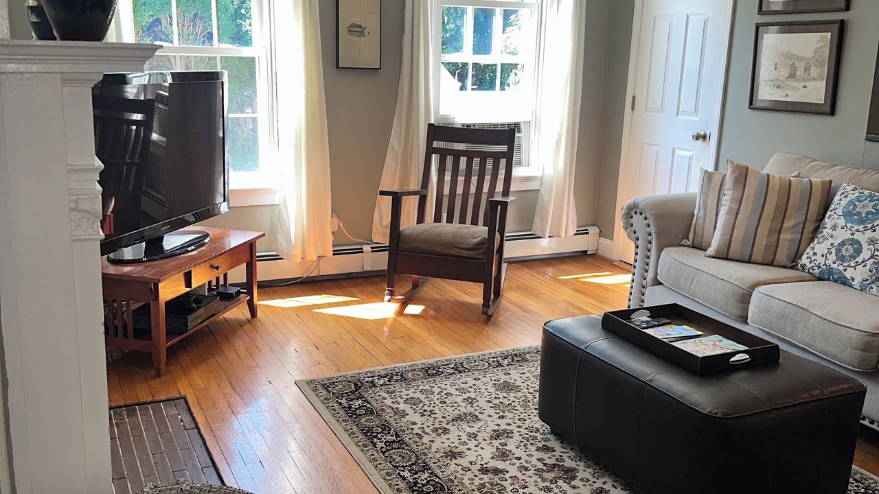 Photo of Livingroom in Warren