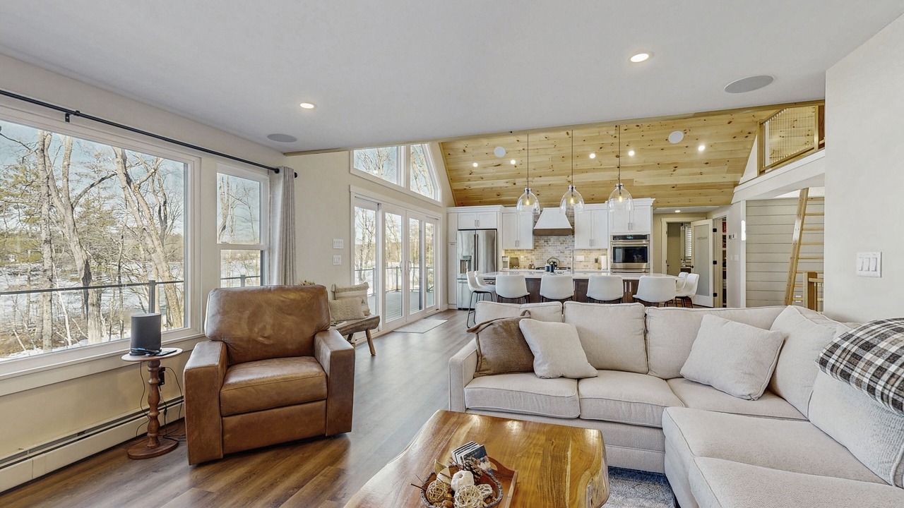 Photo of Livingroom in Gray
