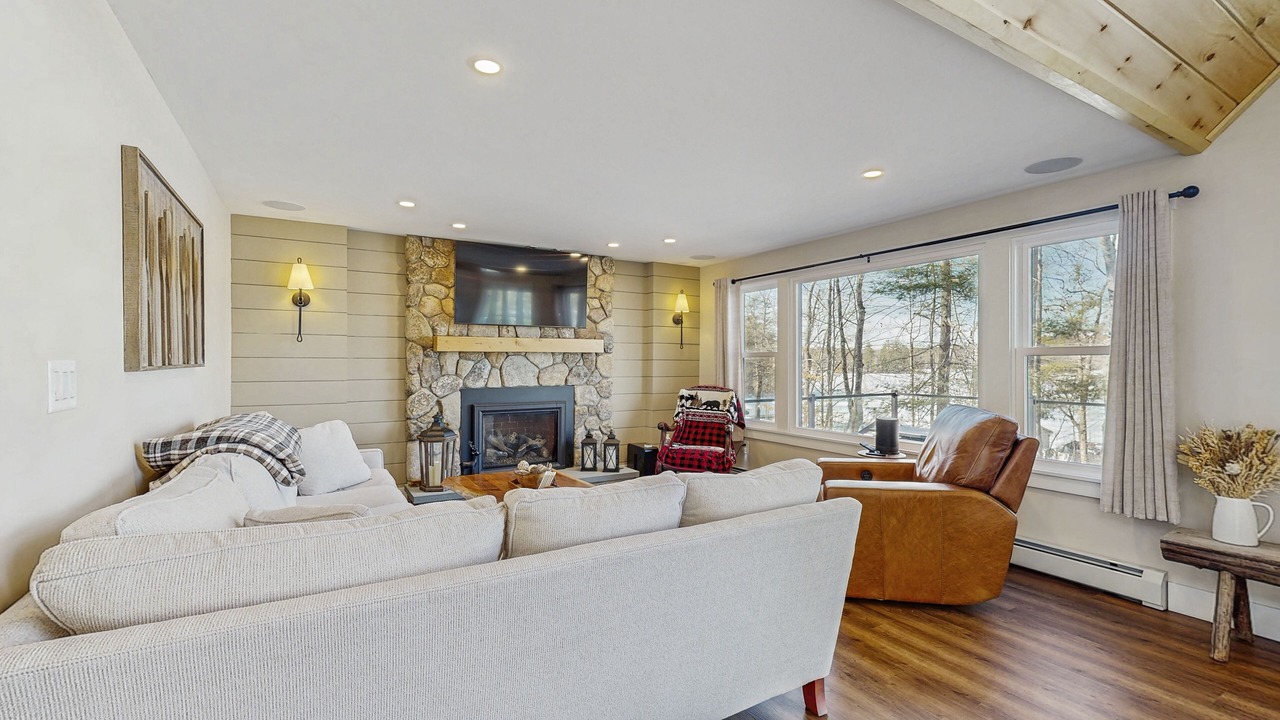 Photo of Livingroom in Gray
