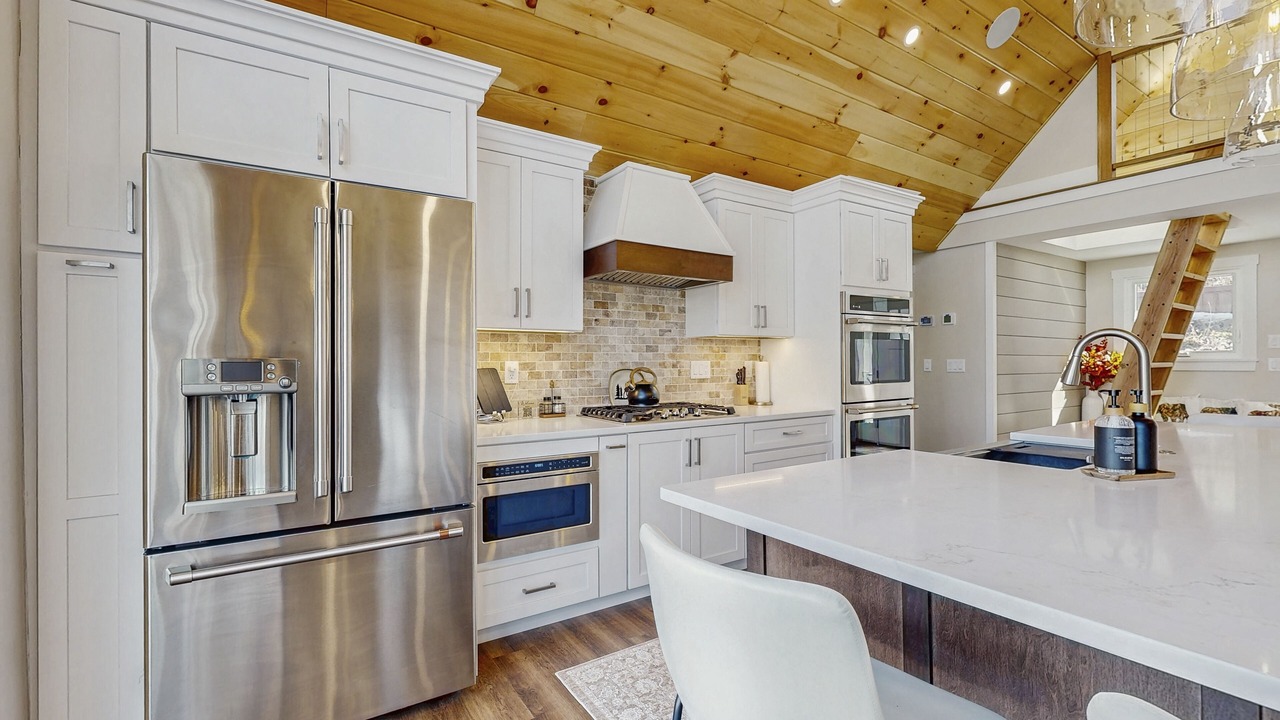 Photo of Kitchen in Gray