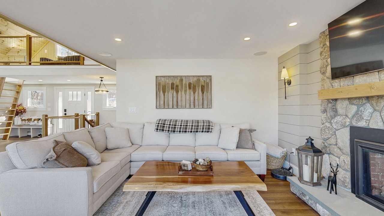 Photo of Livingroom in Gray