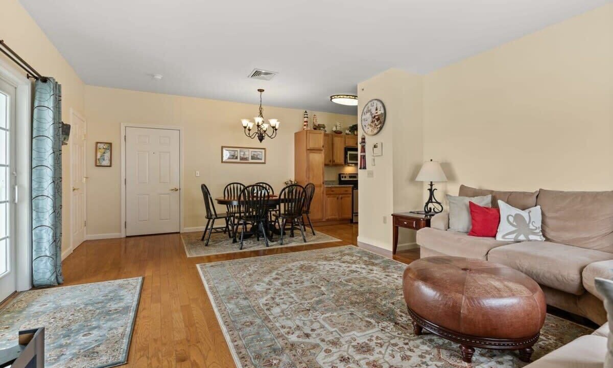 Photo of Livingroom in Hampton