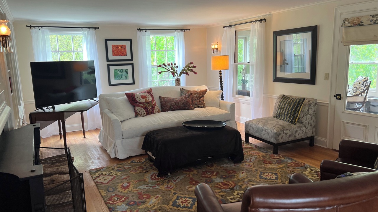 Photo of Livingroom in Hulls Cove