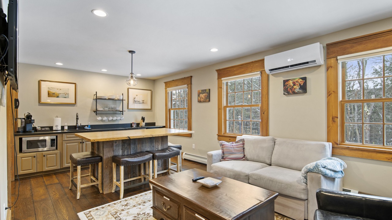 Photo of Livingroom in West Dover