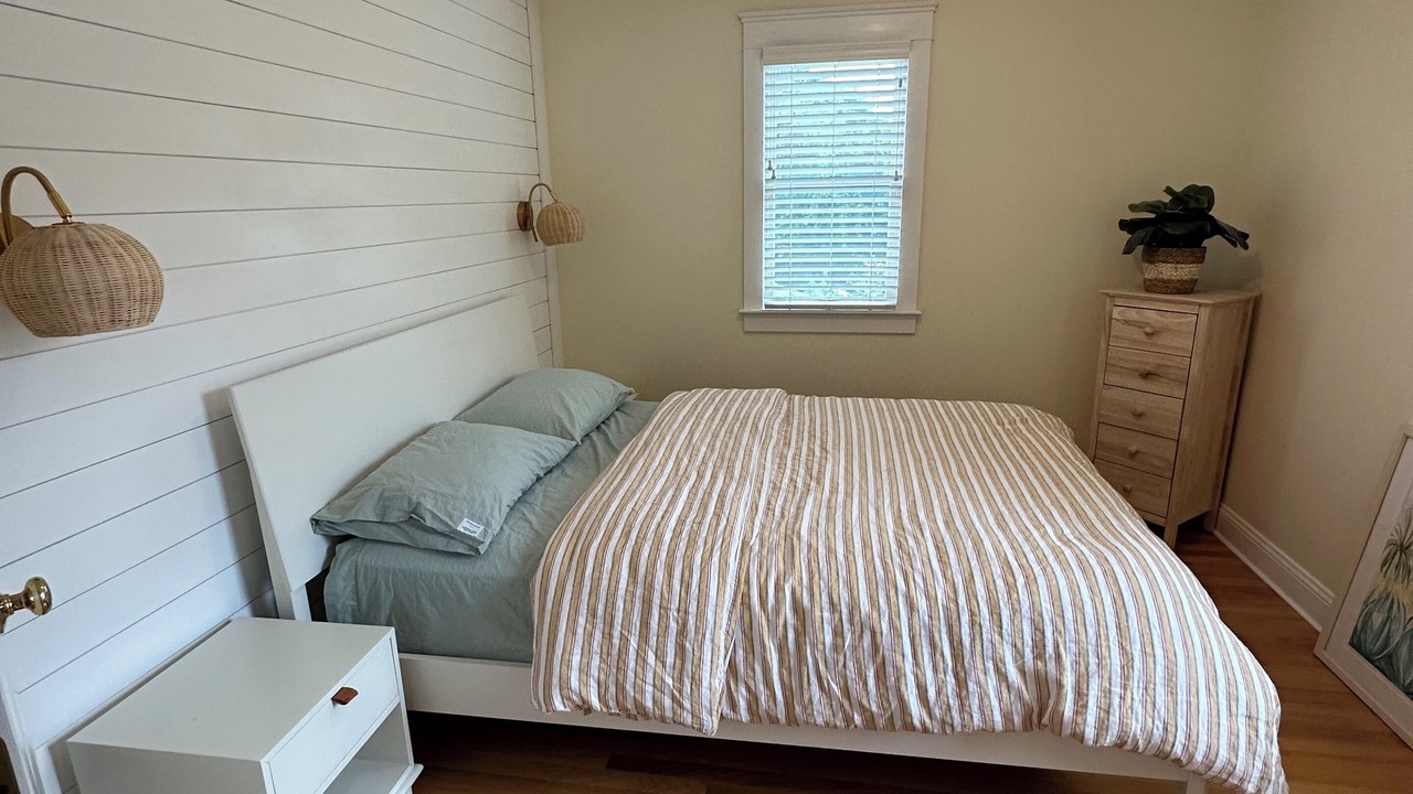 Photo of Bedroom in Shoreby Hill
