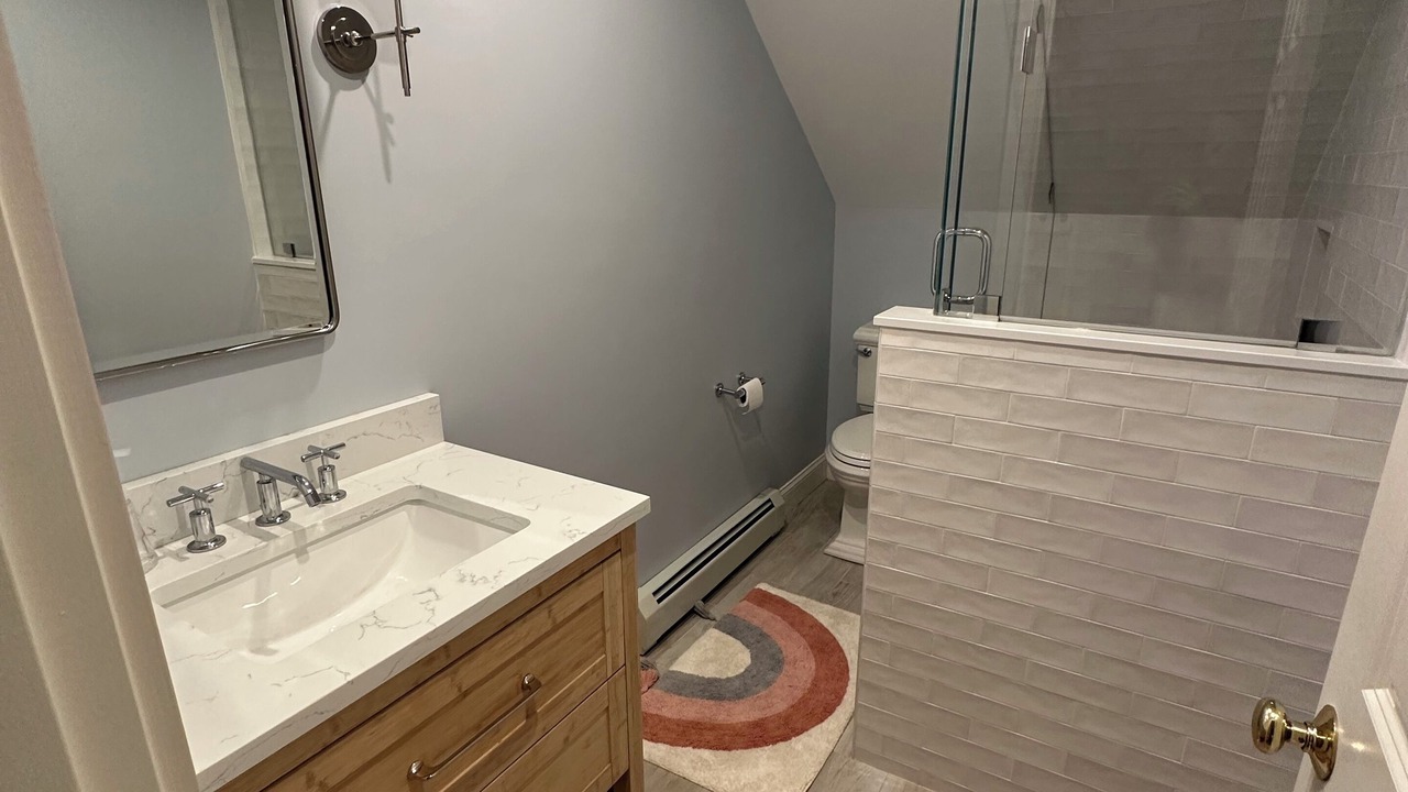 Photo of Bathroom in Shoreby Hill