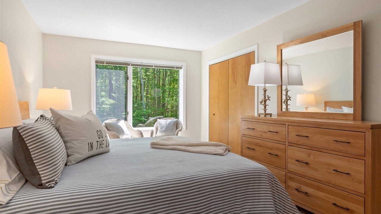 Photo of Bedroom in Lyman