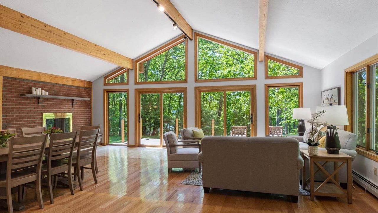 Photo of Livingroom in Lyman