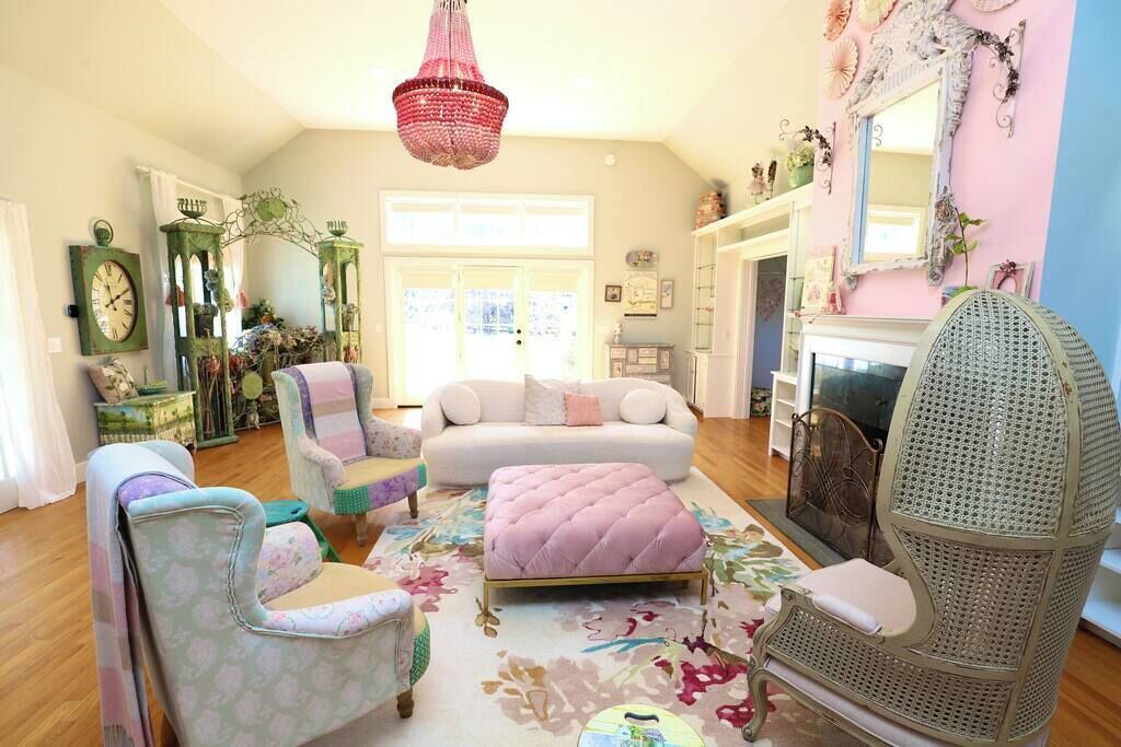 Photo of Livingroom in Hancock