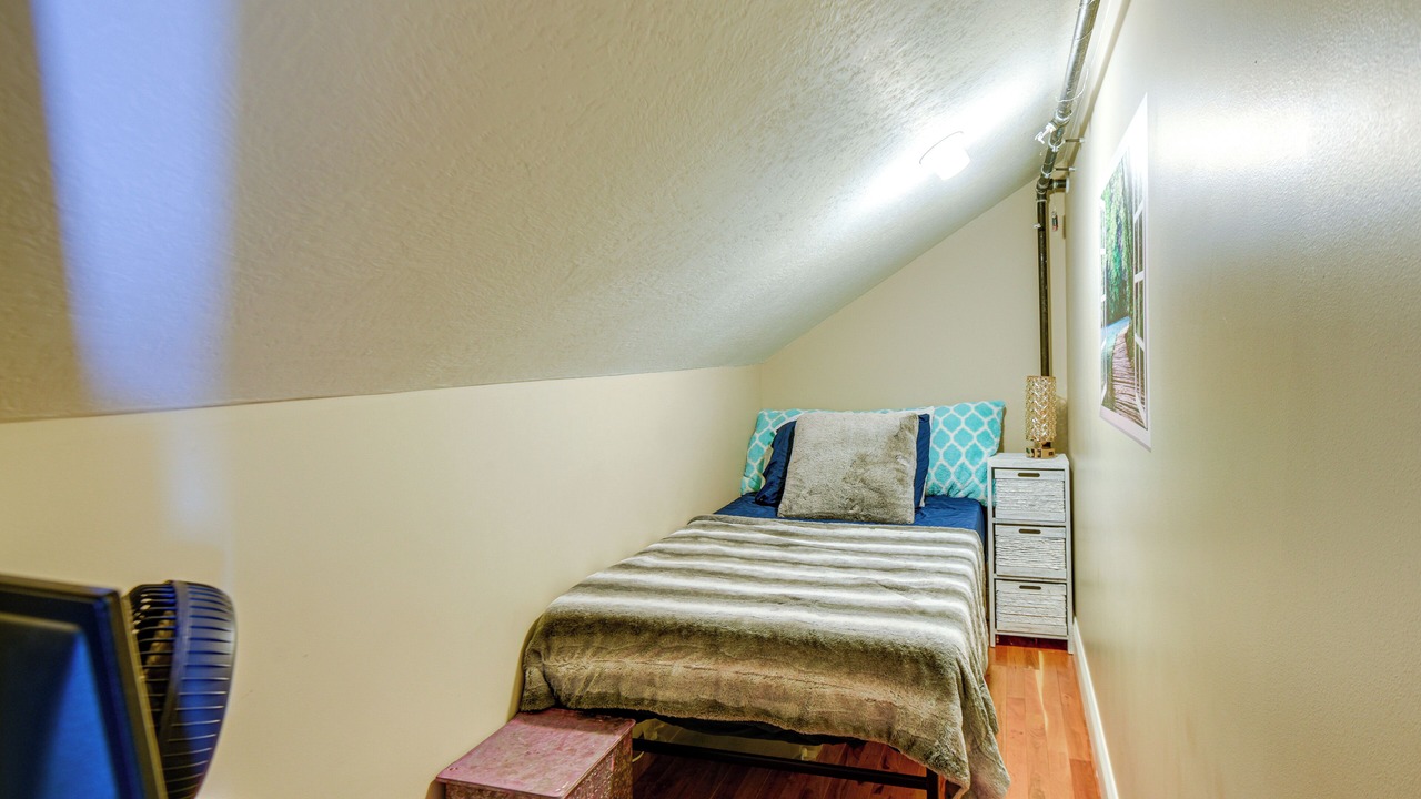 Photo of Bedroom in Silver Lake