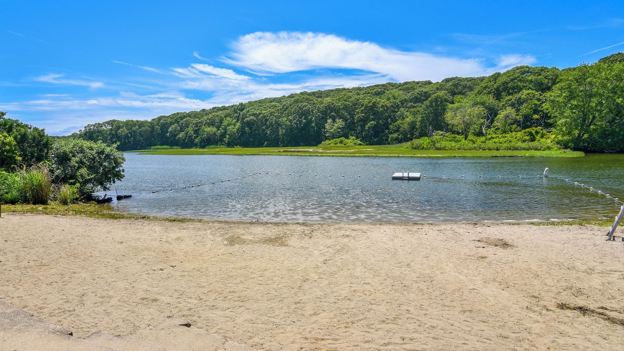 Photo of Others in Narragansett