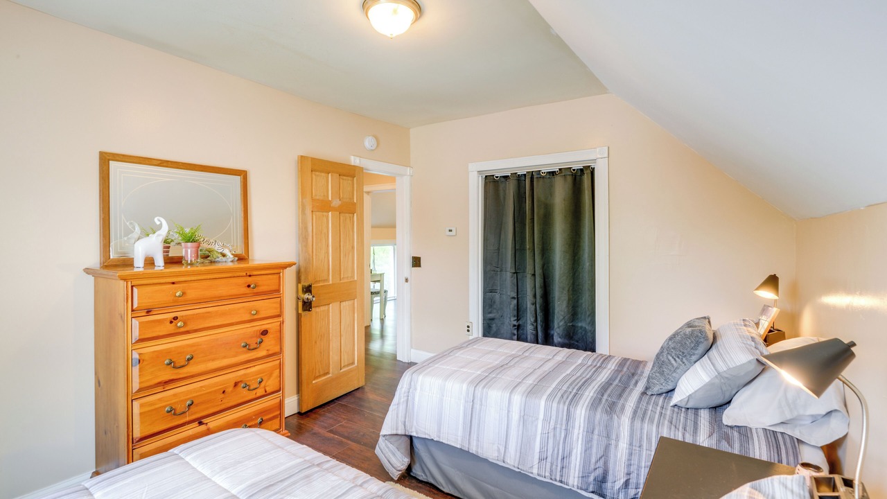 Photo of Bedroom in Claremont