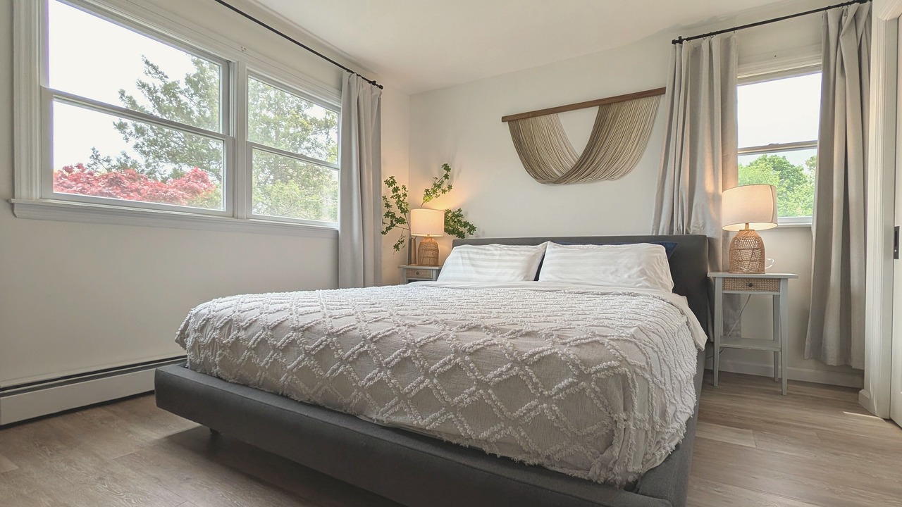 Photo of Bedroom in Brookhaven