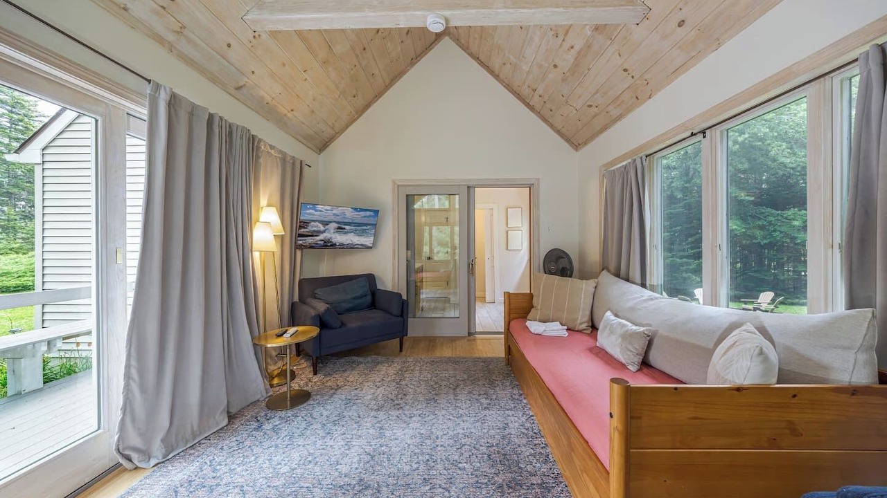 Photo of Livingroom in Bass Harbor