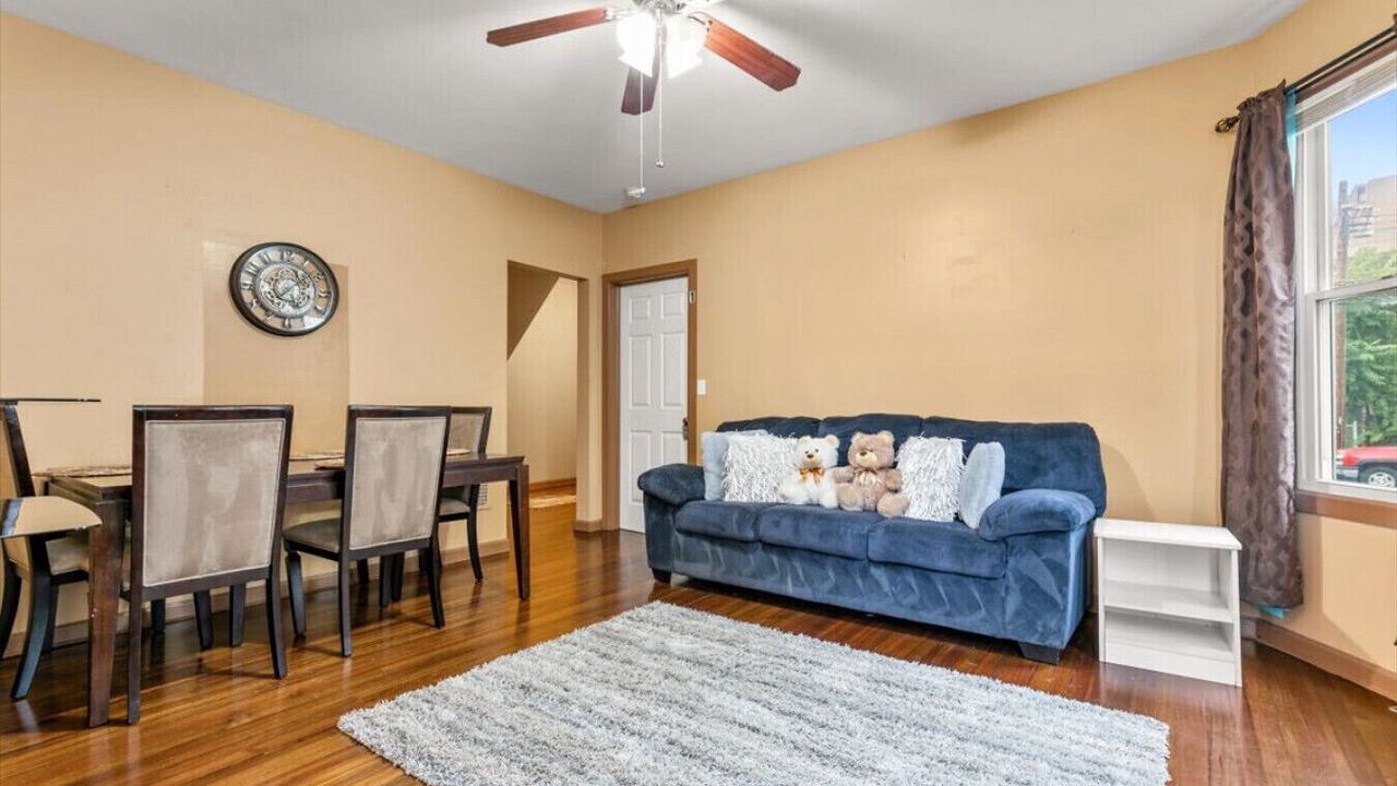 Photo of Livingroom in Bridgeport