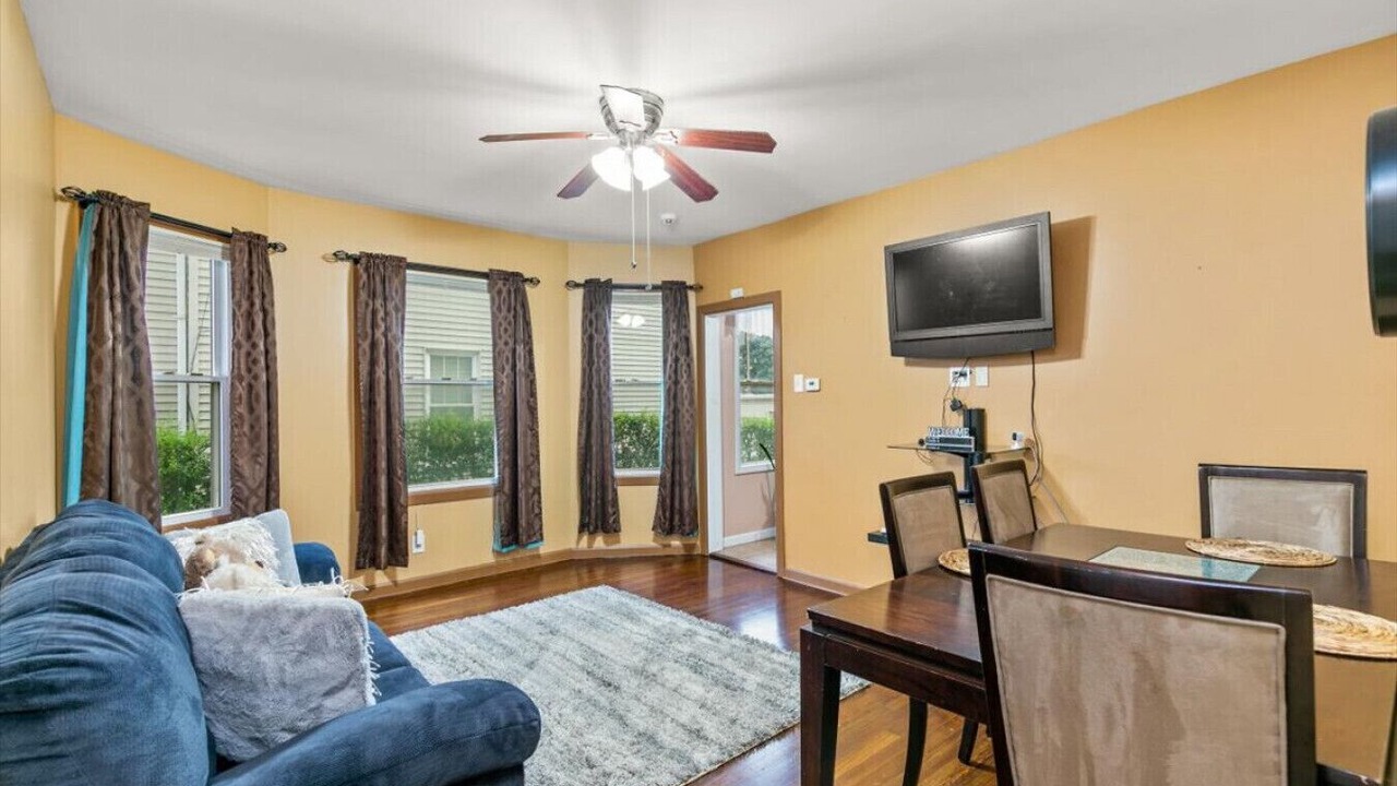 Photo of Livingroom in Bridgeport