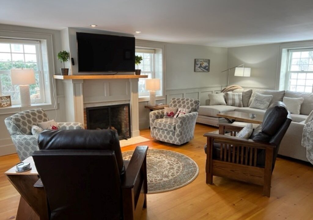 Photo of Livingroom in Belmont