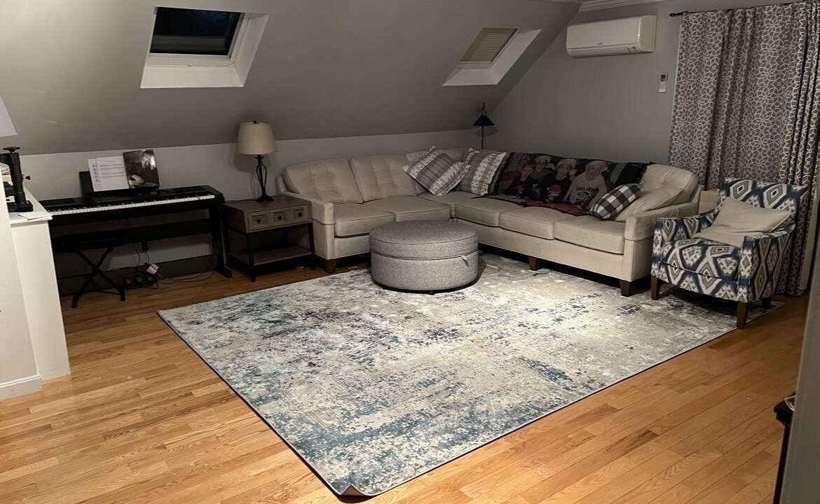 Photo of Livingroom in Marstons Mills