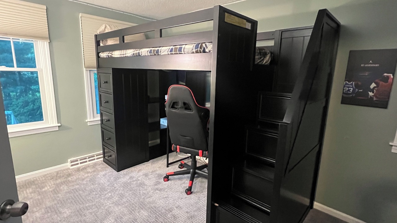 Photo of Bedroom in Marstons Mills