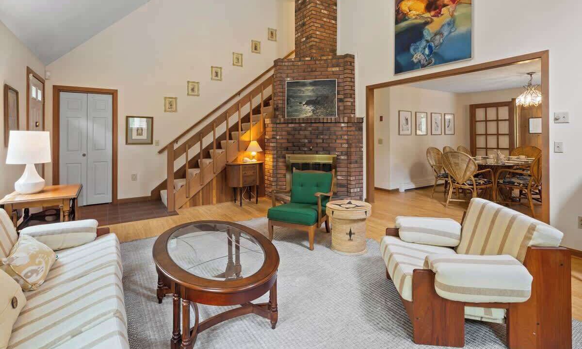 Photo of Livingroom in East Dennis